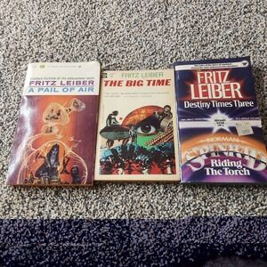 Fritz Leiber The‎ Big Time A Pail Of Air Binary Star #1